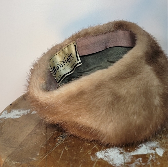 100% real fur vintage hat. Made in Canada. Small. - Picture 7 of 13